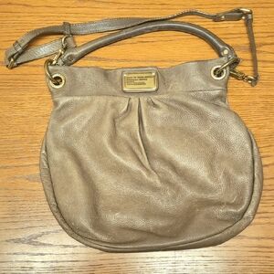 Marc Jacobs Beige Leather Shoulder Bag with Gold Accents